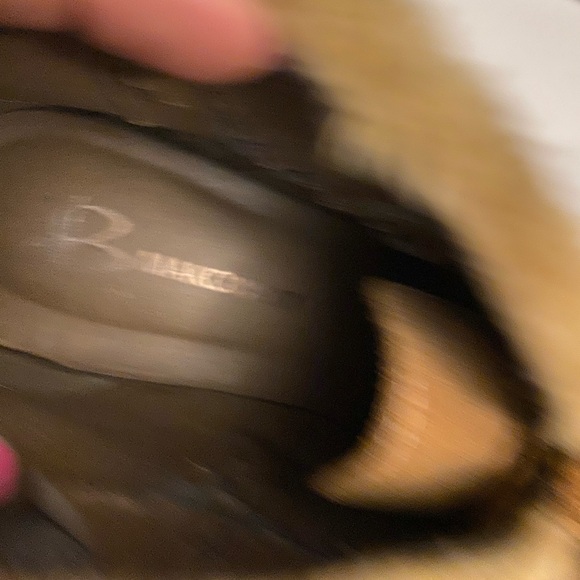 B makowsky wedge hill, brown suede ankle, boots with fur around the color size 8 - Picture 5 of 9